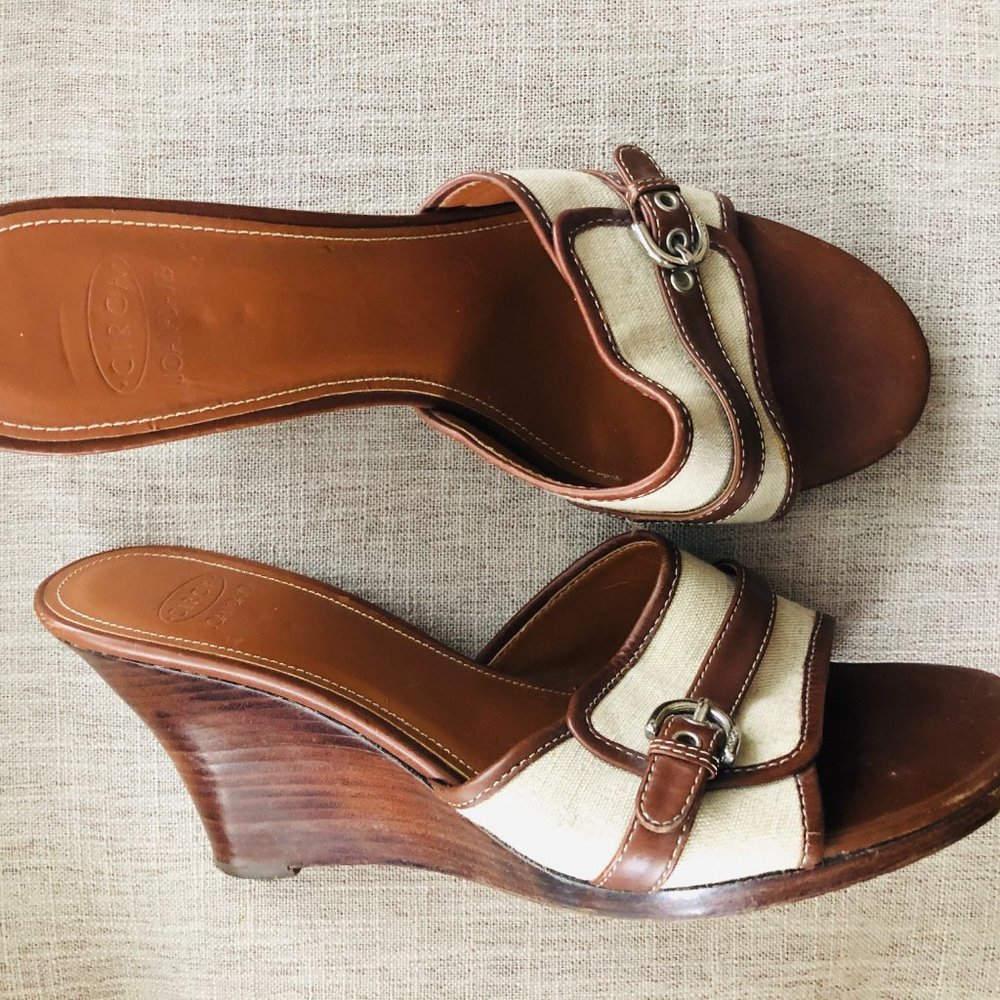 Circa by Joan & David Wedges